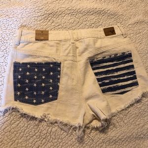 American Eagle hi rise festival shorts